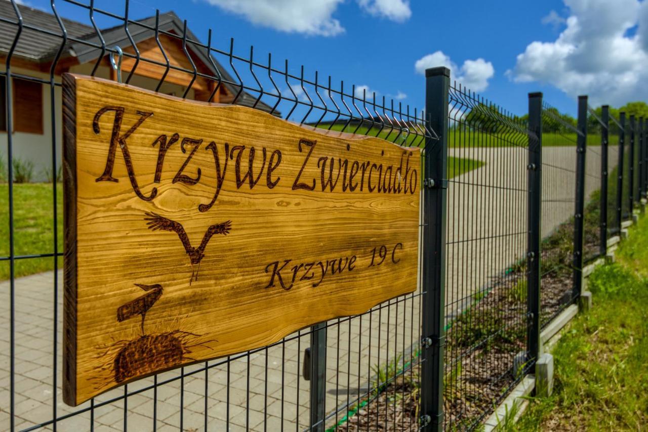 Krzywe Zwierciadlo *