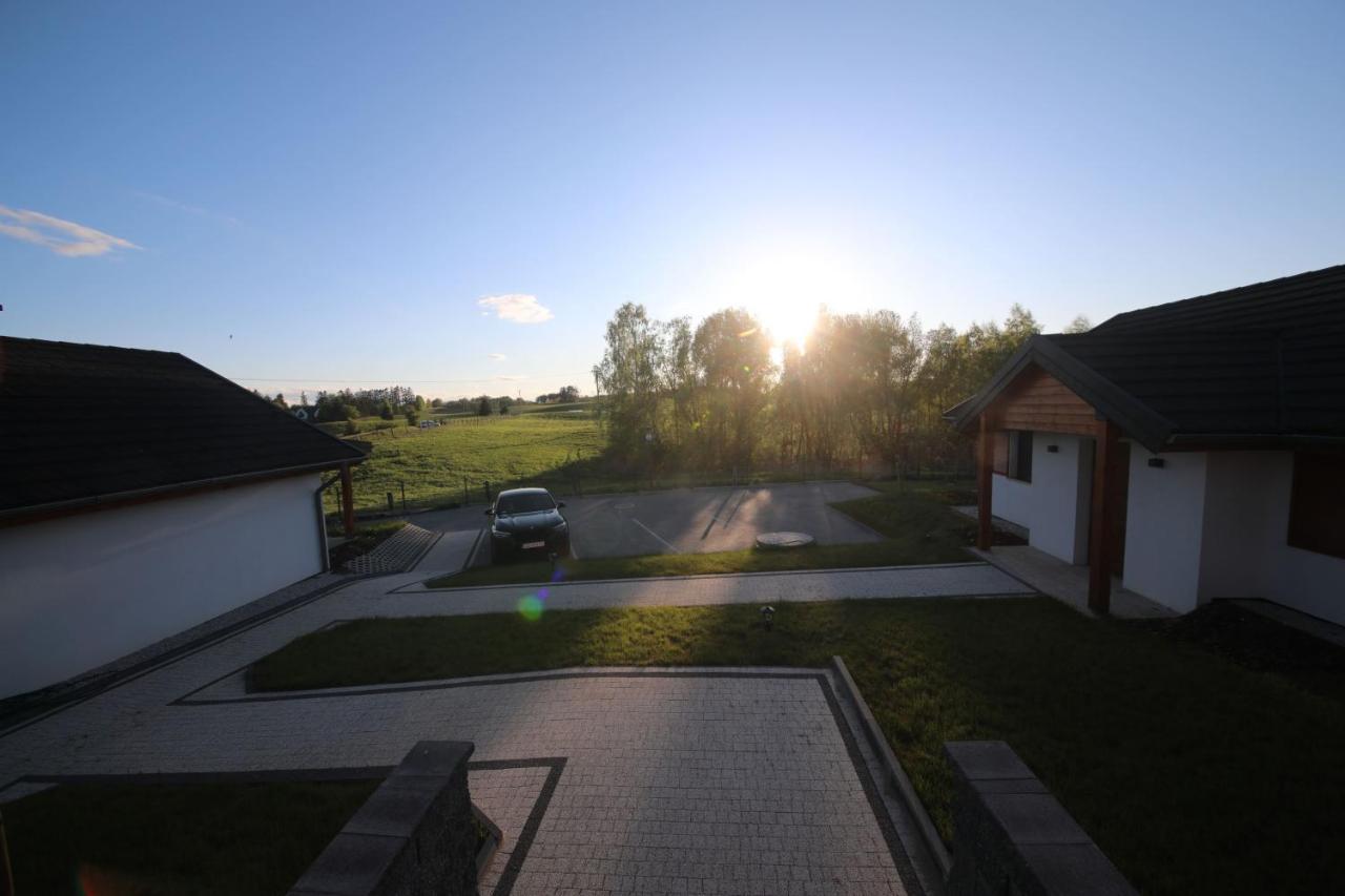 Krzywe Zwierciadlo Mragowo